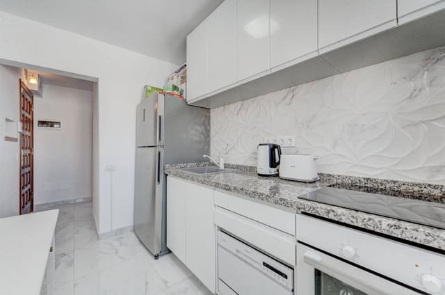 Lejlighed til salg i Puerto Santiago, Santiago del Teide - € 950.000 (Ref: 8607549)