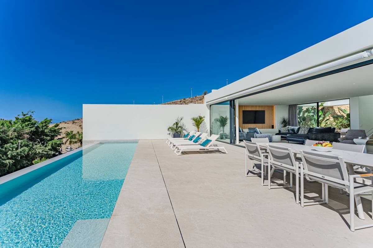 3 bedroom Villa for sale in Adeje - € 4,300,000 (Ref: 8607556)