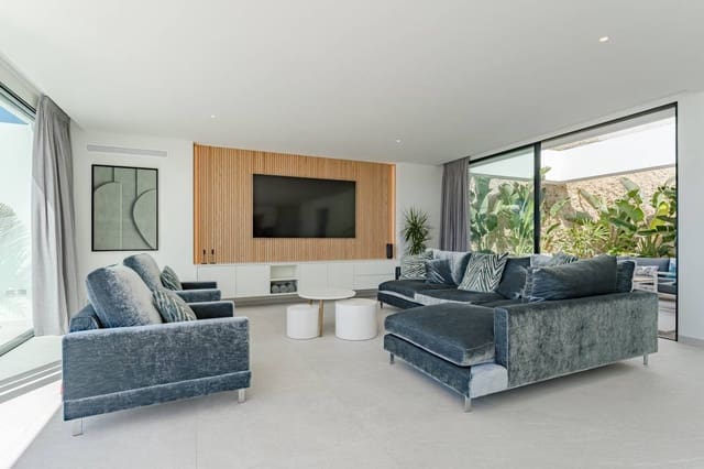 3 soveværelse Villa til salg i La Caldera, Adeje - € 4.300.000 (Ref: 8607556)