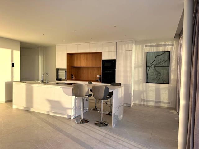 3 soveværelse Villa til salg i La Caldera, Adeje - € 4.300.000 (Ref: 8607556)