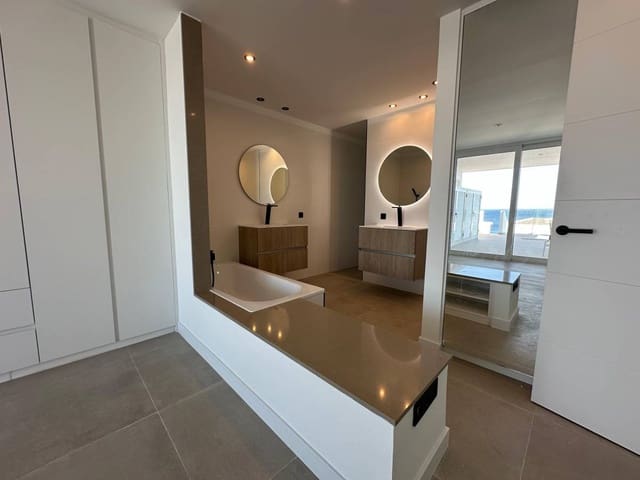 3 soveværelse Lejlighed til salg i Costa del Silencio, Arona - € 718.000 (Ref: 8607559)