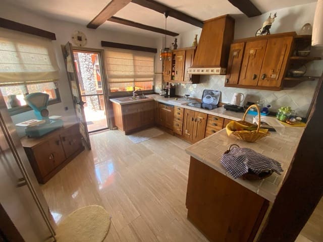 4 soveværelse Villa til salg i El Madroñal, Adeje - € 2.310.000 (Ref: 8607565)