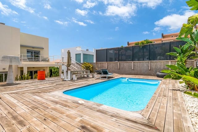 4 soveværelse Villa til salg i Playa de Fañabé Alto, Adeje - € 1.390.000 (Ref: 8607571)