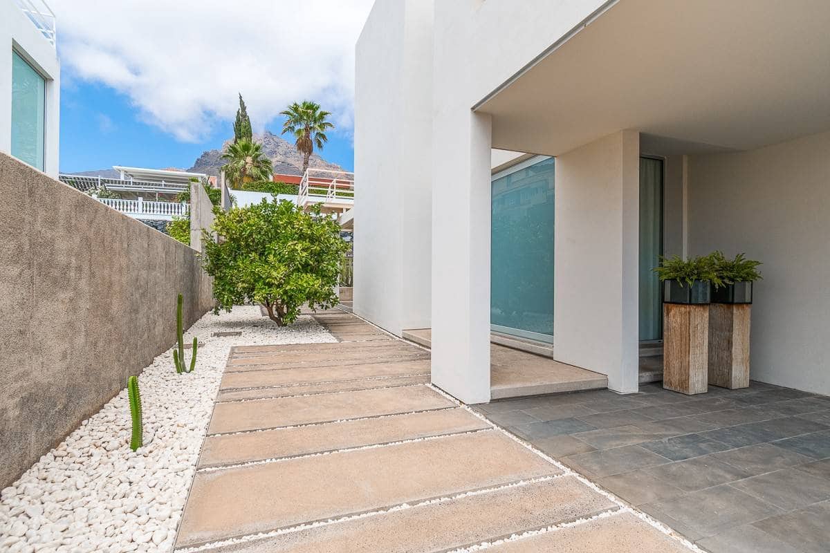 4 soveværelse Villa til salg i Adeje - € 1.390.000 (Ref: 8607571)