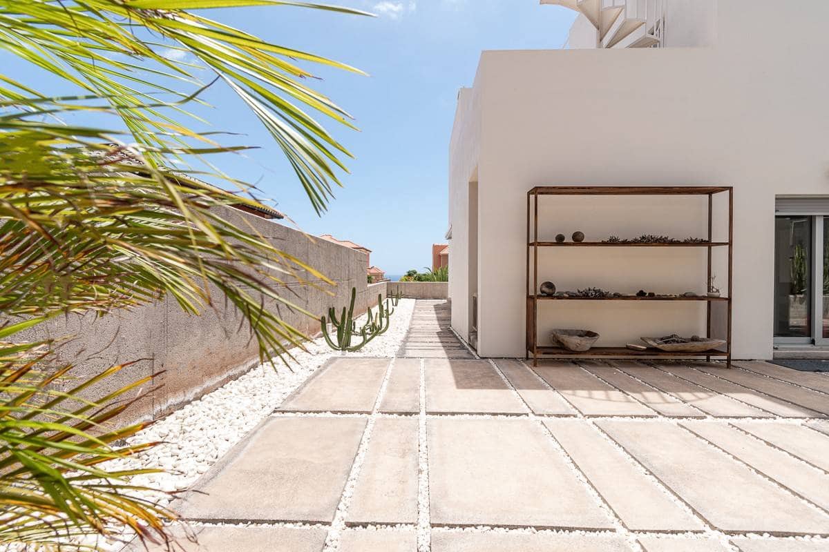 4 soveværelse Villa til salg i Adeje - € 1.390.000 (Ref: 8607571)