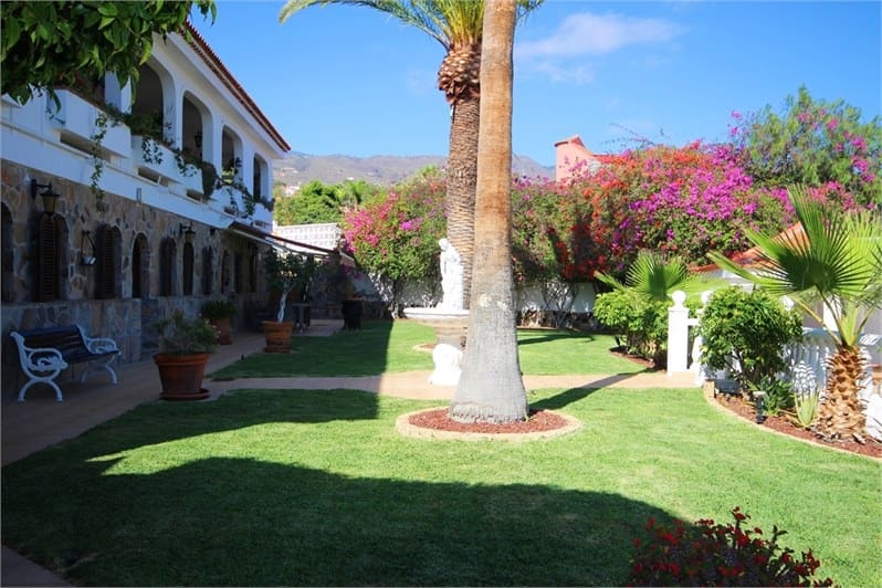 8 soverom Villa til salgs i Callao Salvaje - € 2 300 000 (Ref: 8607576)