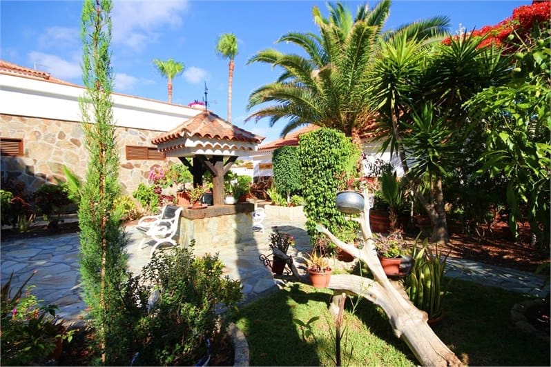 8 soverom Villa til salgs i Callao Salvaje - € 2 300 000 (Ref: 8607576)