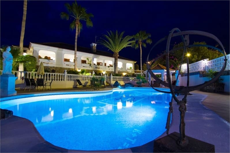 8 soverom Villa til salgs i Callao Salvaje - € 2 300 000 (Ref: 8607576)