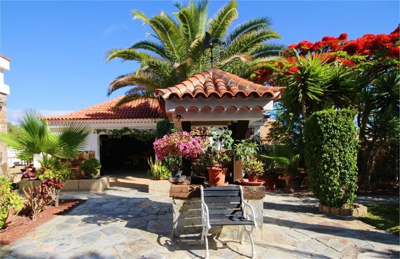 8 soverom Villa til salgs i Callao Salvaje - € 2 300 000 (Ref: 8607576)