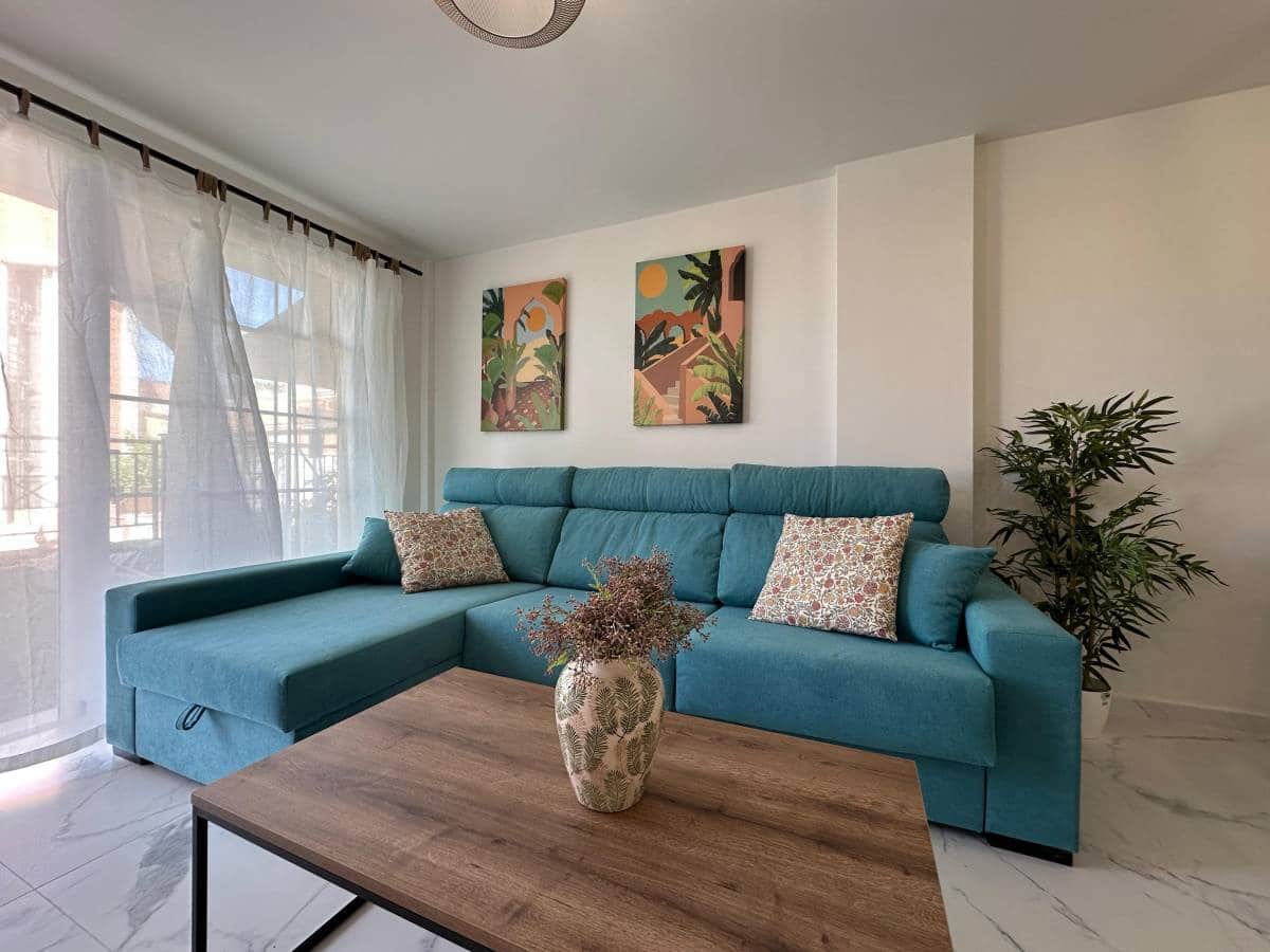 Apartamento de 2 habitaciones en Los Cristianos en venta - 300.000 € (Ref: 8620866)