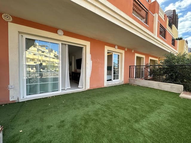 Apartamento de 2 habitaciones en Los Cristianos, Arona en venta - 300.000 € (Ref: 8620866)