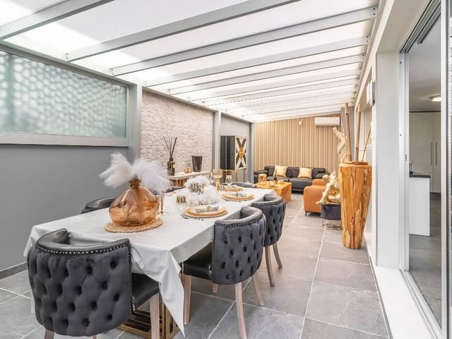 3 soveværelse Villa til salg i Chayofa, Arona - € 890.000 (Ref: 8626064)