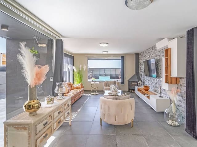 3 soveværelse Villa til salg i Chayofa, Arona - € 890.000 (Ref: 8626064)