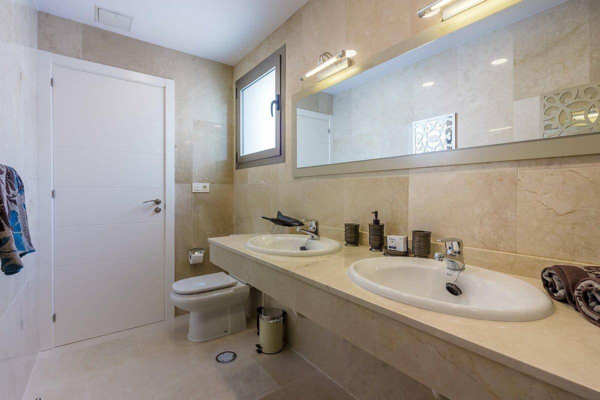 2 bedroom Apartment for sale in La Caleta Adeje - € 740,000 (Ref: 8657665)