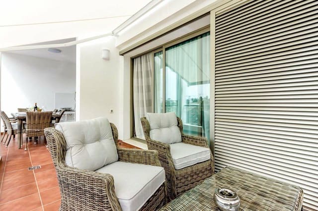 2 makuuhuone Huoneisto myytävänä paikassa La Caleta Adeje, Adeje - 740 000 € (Ref: 8657665)