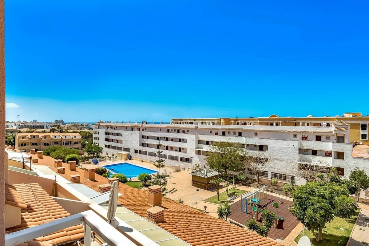 3 bedroom Townhouse for sale in Playa del Duque - € 450,000 (Ref: 8692351)