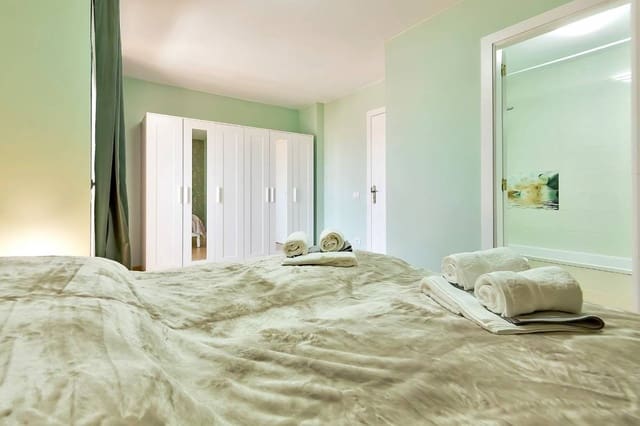 3 soveværelse Byhus til salg i Playa del Duque, Adeje - € 450.000 (Ref: 8692351)