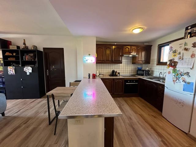 3 soveværelse Lejlighed til salg i Playa del Duque, Adeje - € 525.000 (Ref: 8742646)