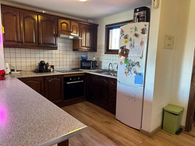 3 soveværelse Lejlighed til salg i Playa del Duque, Adeje - € 525.000 (Ref: 8742646)