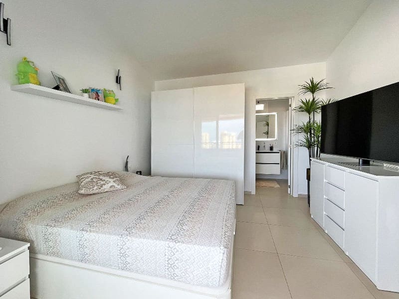 2 soverom Penthouse til salgs i Los Cristianos - € 695 000 (Ref: 8774605)