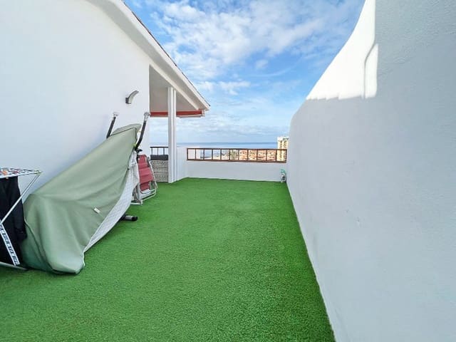 2 soverom Penthouse til salgs i Los Cristianos, Arona - € 695 000 (Ref: 8774605)