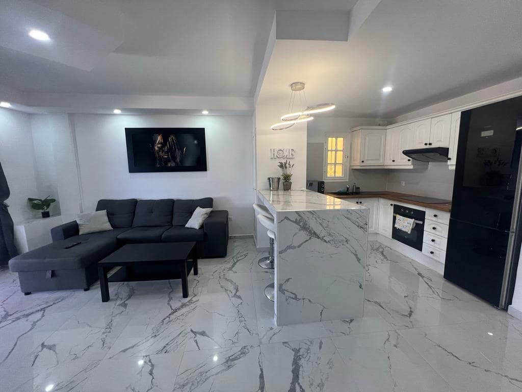 1 bedroom Apartment for sale in Torviscas - € 299,000 (Ref: 8787376)