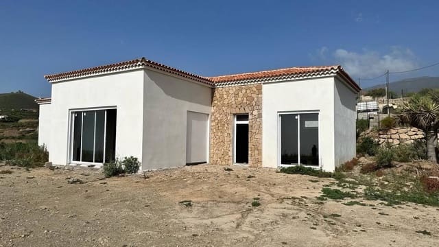 2 soveværelse Finca/Landehus til salg i Granadilla de Abona - € 690.000 (Ref: 8788799)