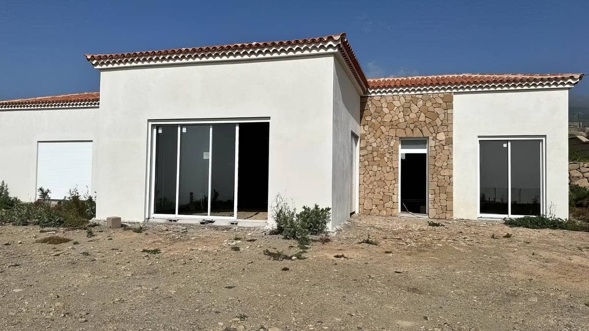 2 soveværelse Finca/Landehus til salg i Granadilla de Abona - € 690.000 (Ref: 8788799)