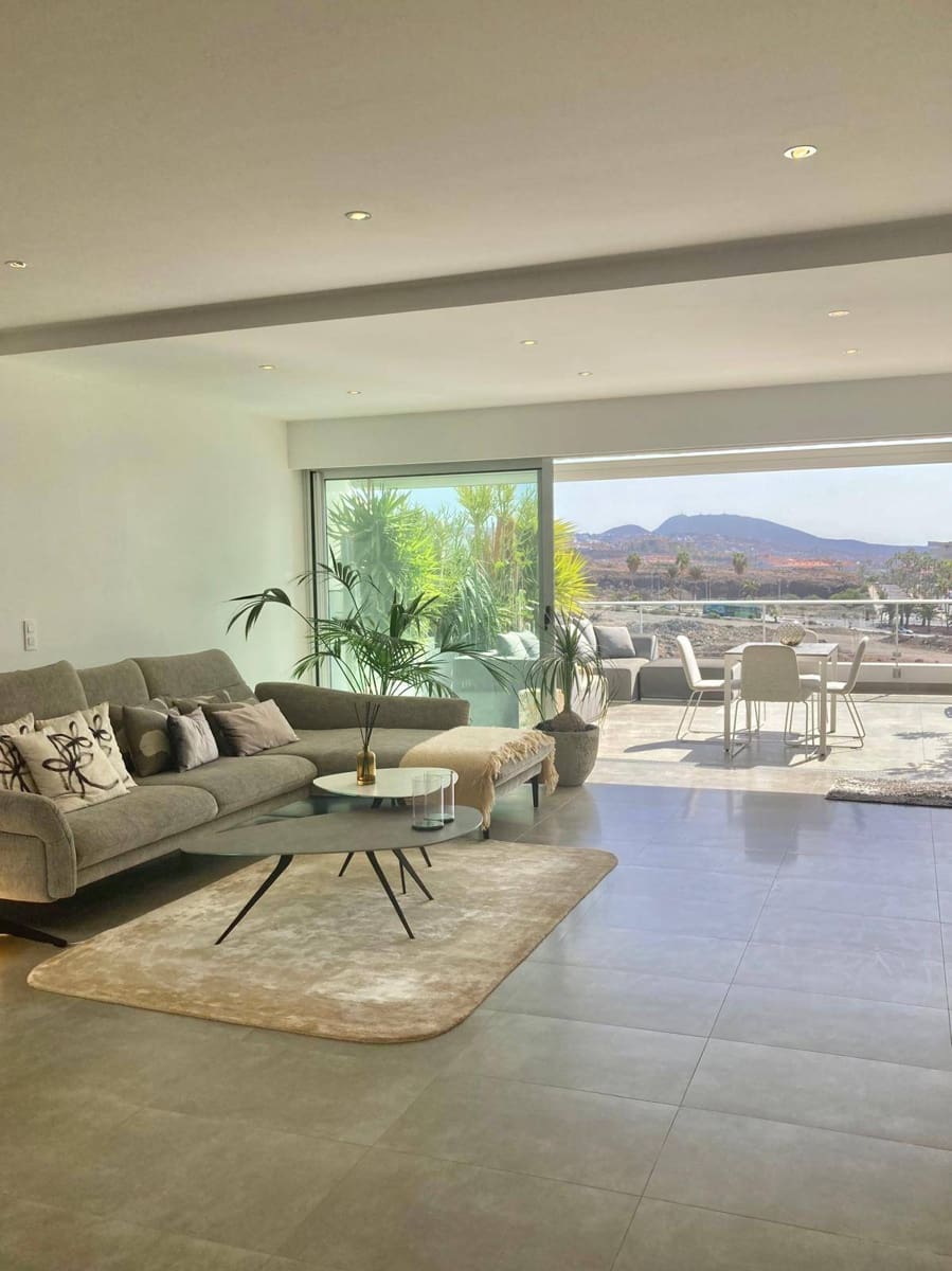 2 soveværelse Penthouse til salg i La Caleta Adeje - € 1.395.000 (Ref: 8800141)