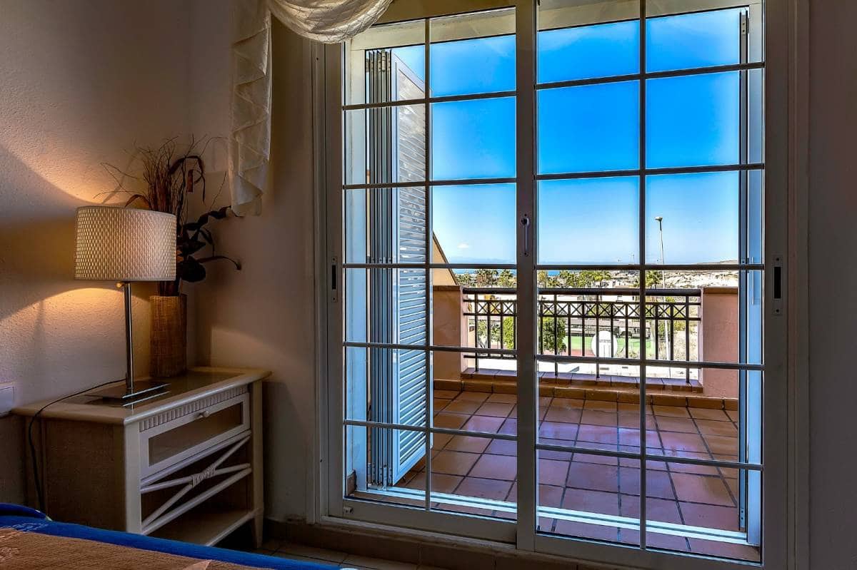 3 quarto Casa em Banda para venda em Playa del Duque - 920 000 € (Ref: 8810977)