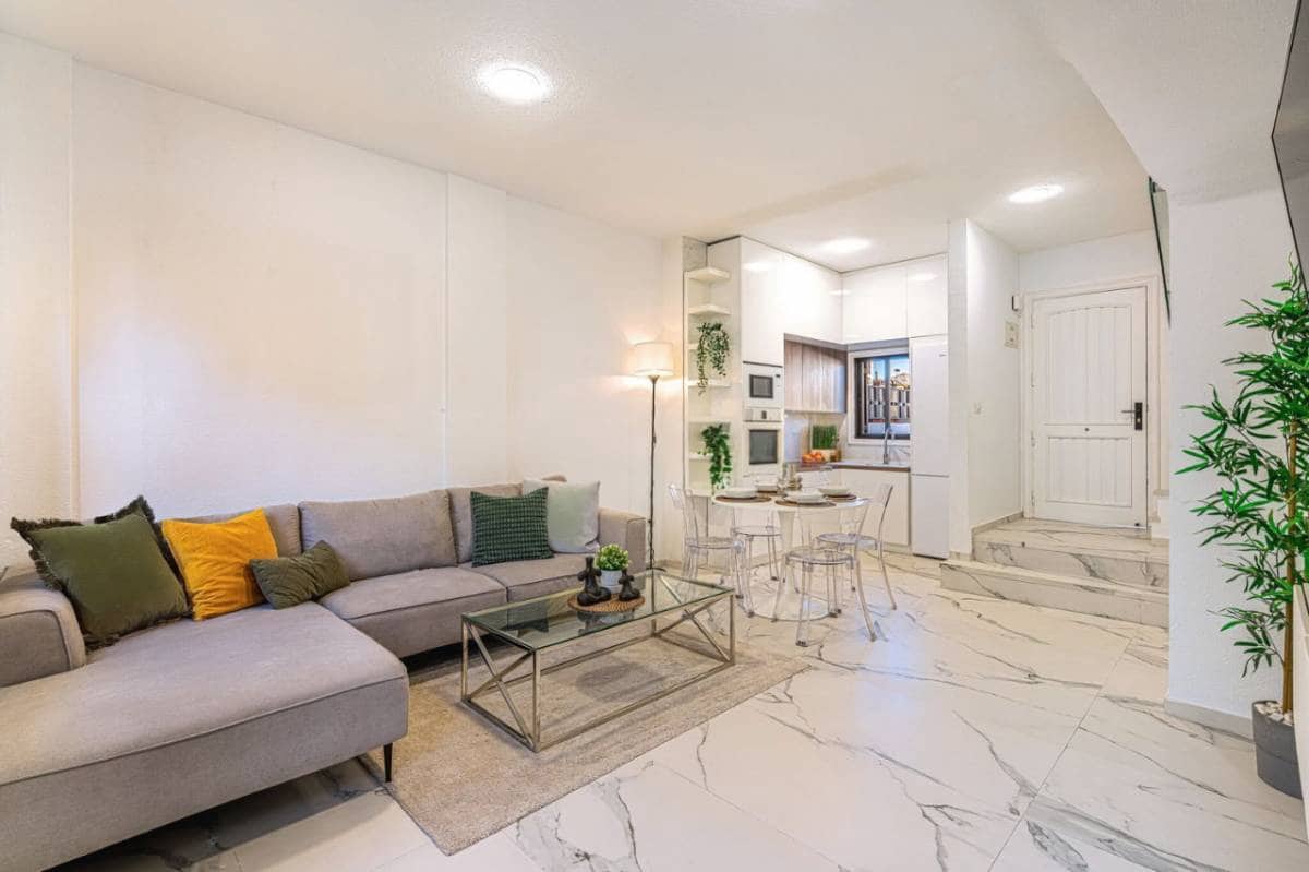 2 slaapkamer Villa te koop in Chayofa - € 389.000 (Ref: 8814833)