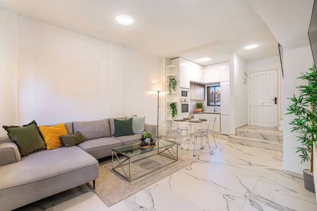 2 slaapkamer Villa te koop in Chayofa, Arona - € 389.000 (Ref: 8814833)