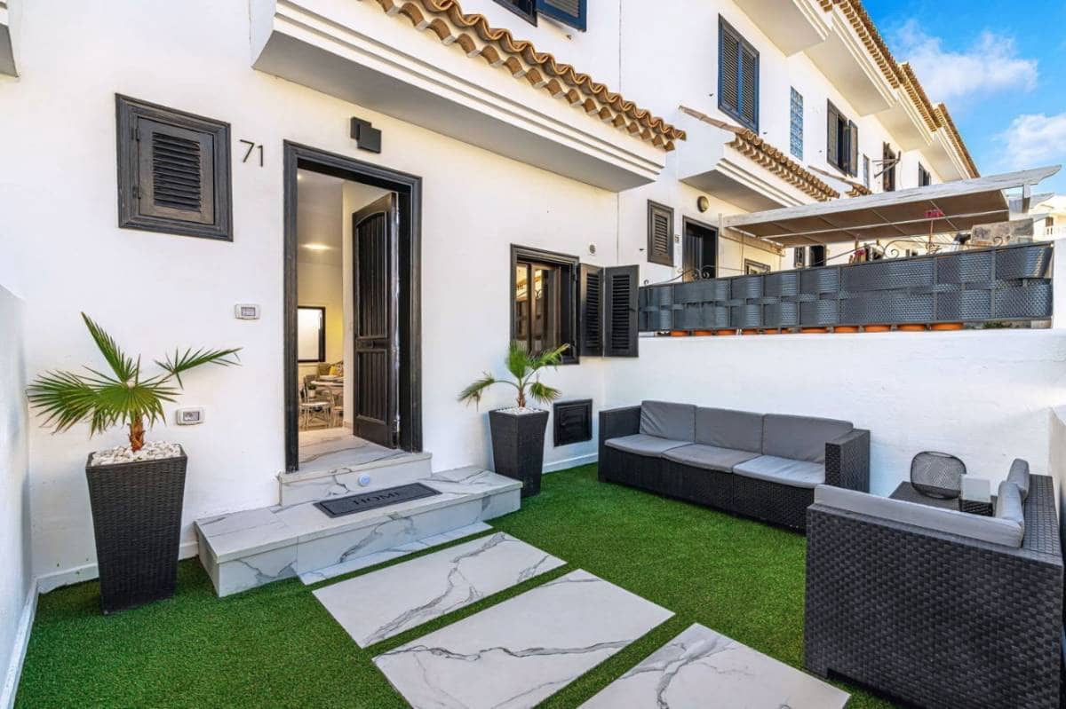 2 slaapkamer Villa te koop in Chayofa - € 389.000 (Ref: 8814833)