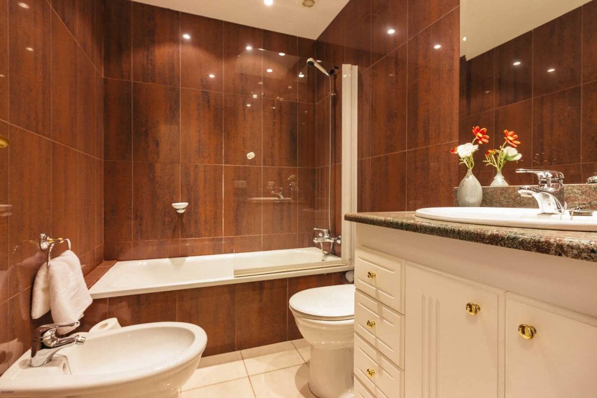 4 slaapkamer Penthouse te koop in Playa del Duque - € 840.000 (Ref: 8826842)