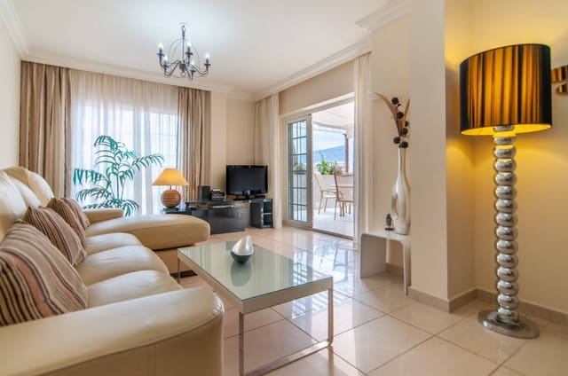 4 makuuhuone Kattohuoneisto myytävänä paikassa Playa del Duque, Adeje - 870 000 € (Ref: 8826842)