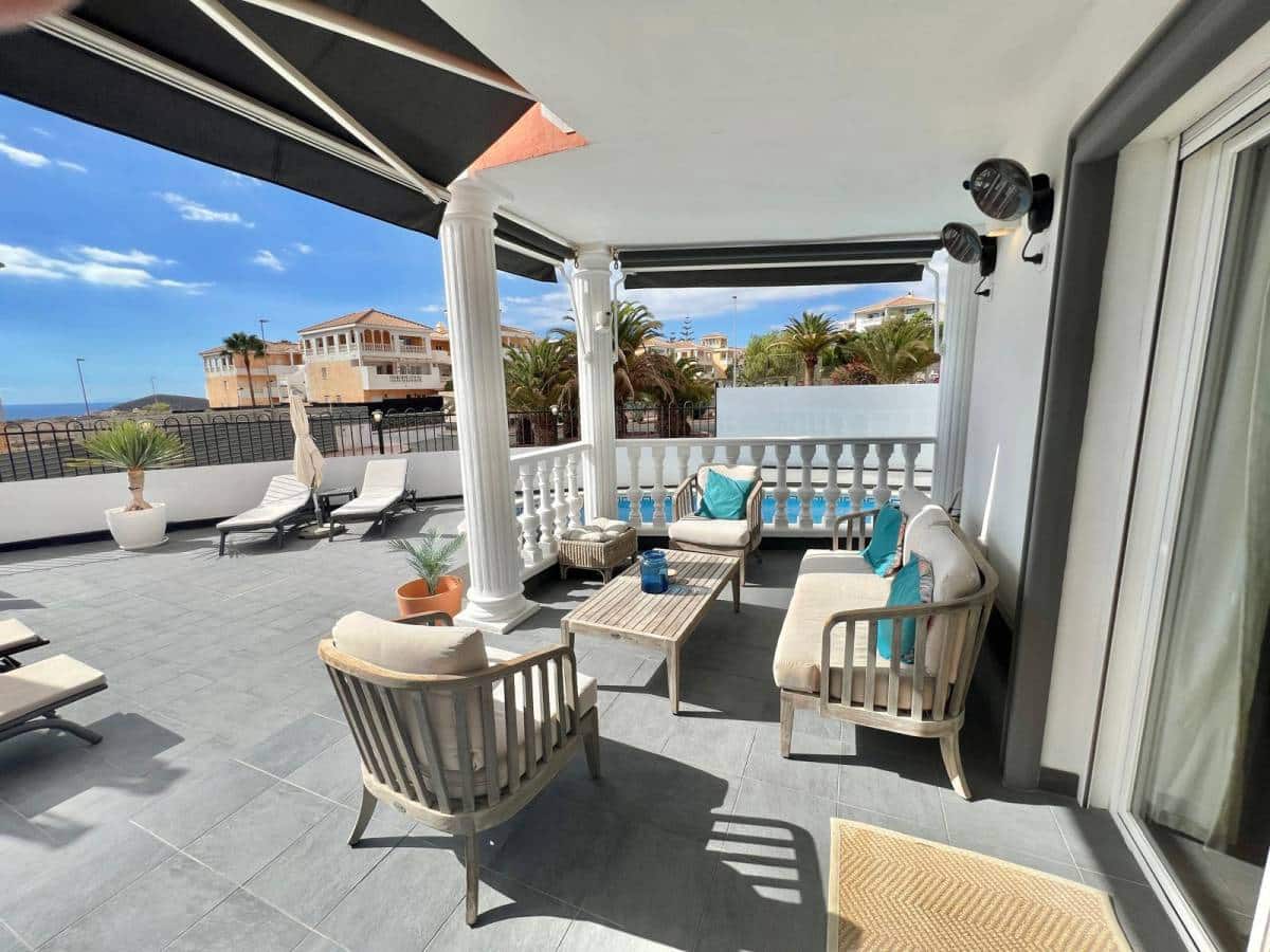 4 soveværelse Villa til salg i Los Cristianos - € 890.000 (Ref: 8837878)