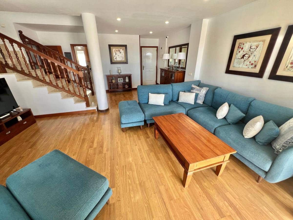 4 soveværelse Villa til salg i Los Cristianos - € 890.000 (Ref: 8837878)