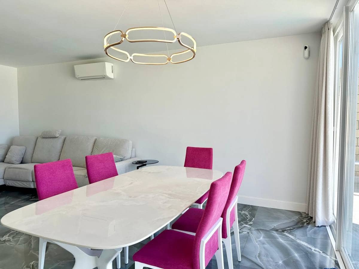 4 soveværelse Villa til salg i Playa del Duque - € 2.350.000 (Ref: 8861634)