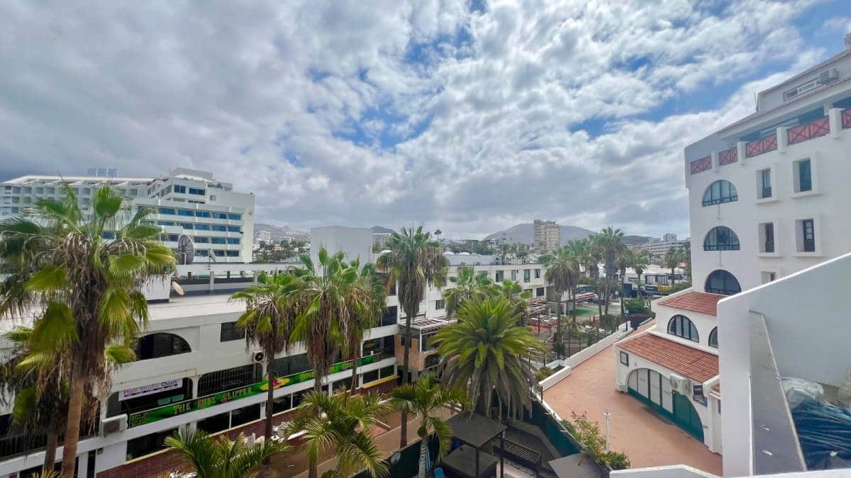 1 bedroom Apartment for sale in Playa de las Americas - € 370,000 (Ref: 8862121)