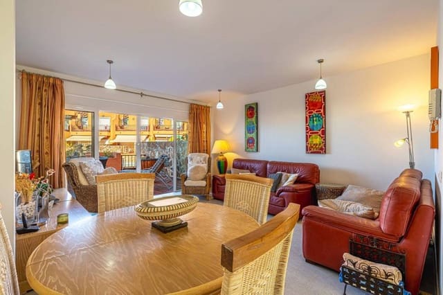 2 soveværelse Byhus til salg i Playa del Duque, Adeje - € 625.000 (Ref: 8862122)