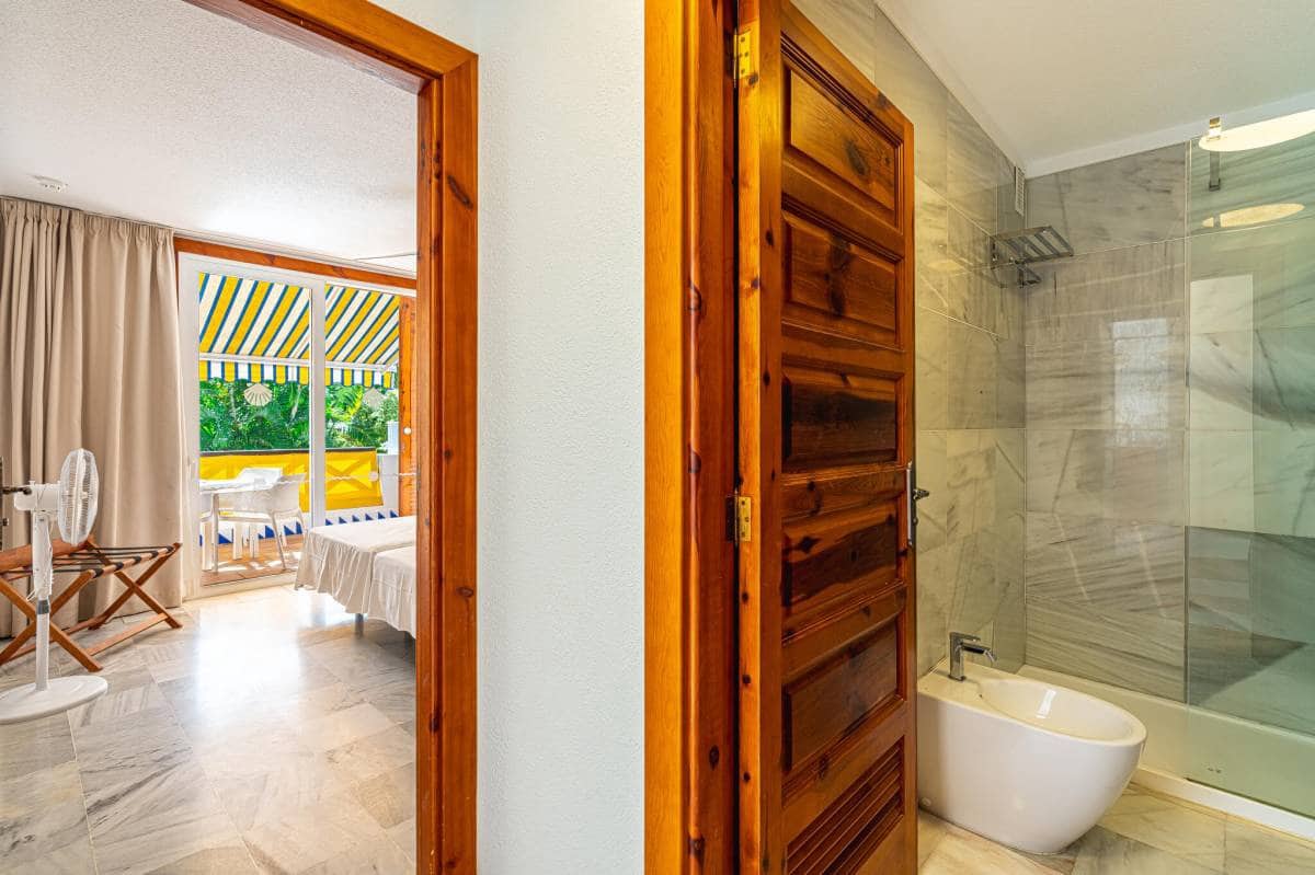 1 bedroom Apartment for sale in Playa de las Americas - € 441,000 (Ref: 8862123)