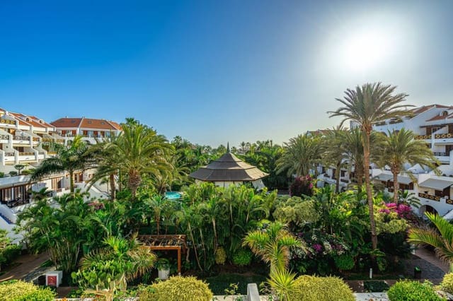 2 soveværelse Lejlighed til salg i Playa de las Americas, Arona - € 680.000 (Ref: 8862124)