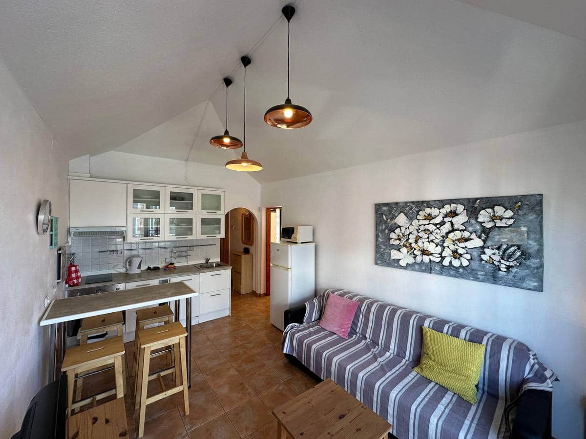 1 bedroom Apartment for sale in Los Cristianos - € 290,000 (Ref: 8891723)