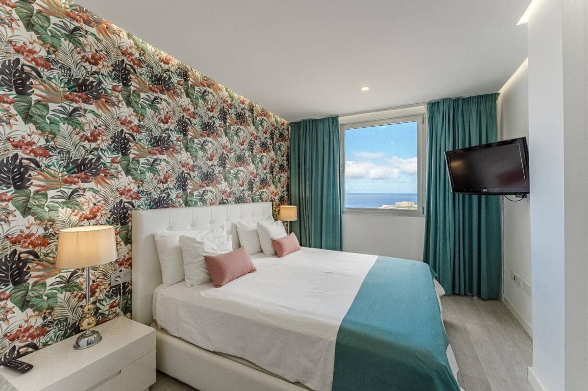 2 bedroom Apartment for sale in Playa Paraiso - € 495,000 (Ref: 8898085)