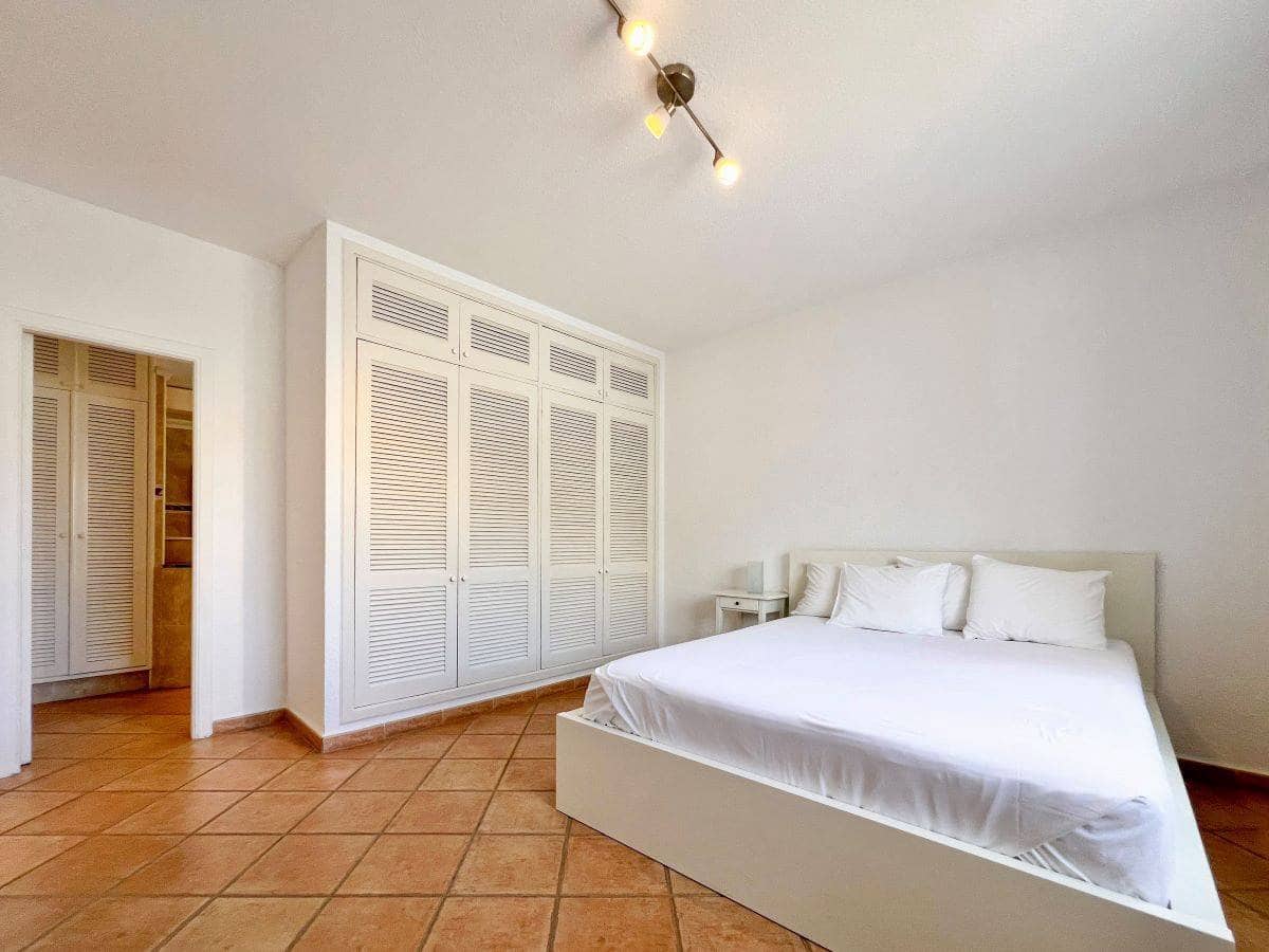 4 soveværelse Villa til salg i Callao Salvaje - € 875.000 (Ref: 8913584)