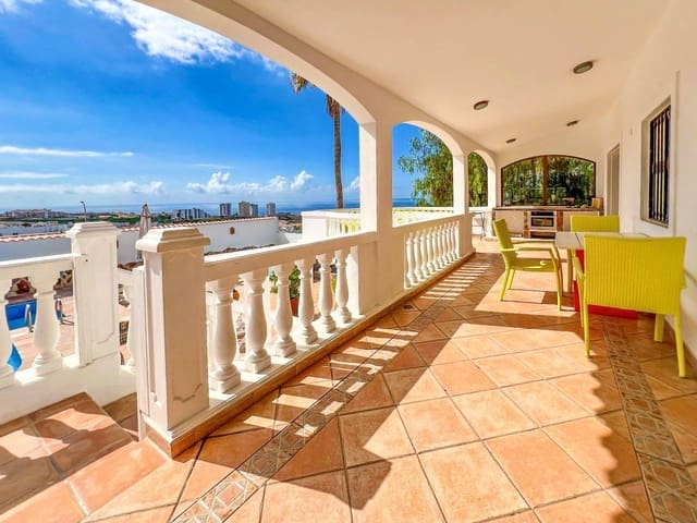 4 bedroom Villa for sale in Callao Salvaje, Adeje - € 875,000 (Ref: 8913584)