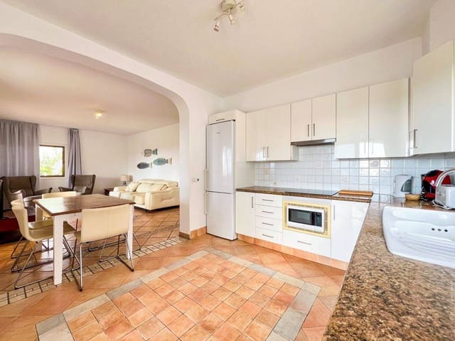 4 bedroom Villa for sale in Callao Salvaje, Adeje - € 875,000 (Ref: 8913584)