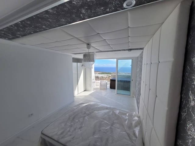 3 slaapkamer Villa te koop in Los Menores, Adeje - € 385.000 (Ref: 8913585)