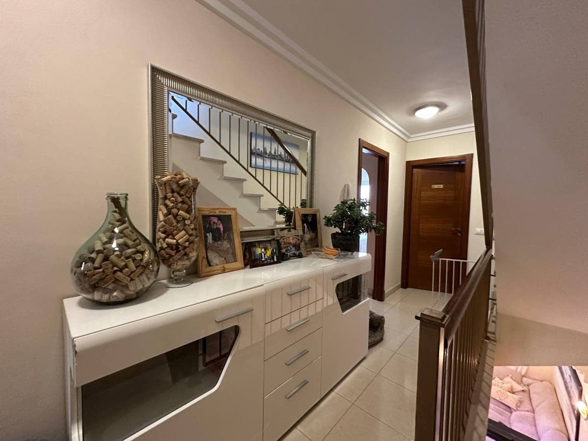 3 soveværelse Byhus til salg i Los Cristianos - € 690.000 (Ref: 8925345)