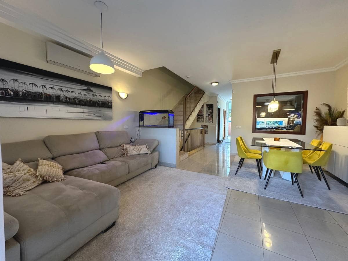 3 soveværelse Byhus til salg i Los Cristianos - € 690.000 (Ref: 8925345)